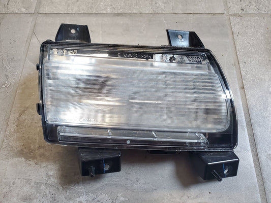 2018-2023 Jeep Wrangler JL Gladiator JT Sport Halogen DRL Housing Front Right Passenger Side 68307244AG