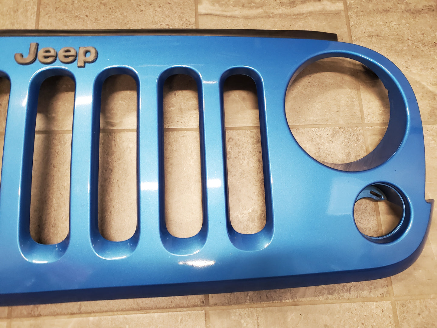 2007-2018 Jeep Wrangler JK Grille OEM 1BM91TRM Surf Blue