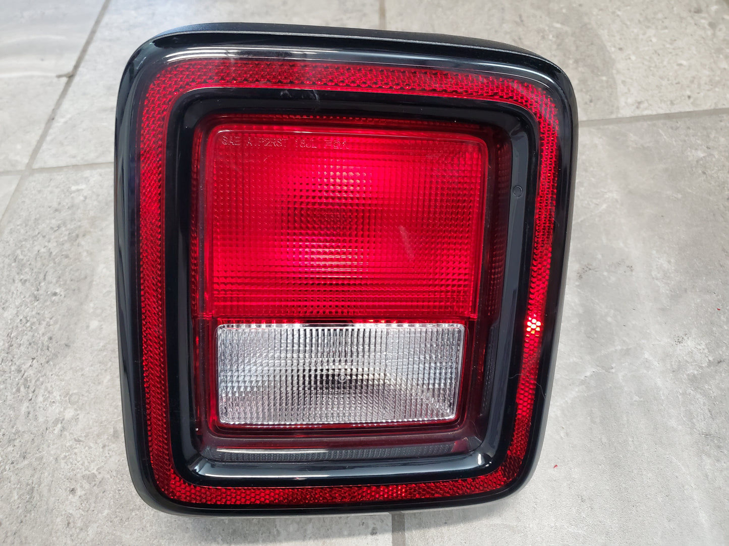 2018-2024 Jeep Wrangler JL Halogen Tail Light Left Driver's Side OEM 55112891AF