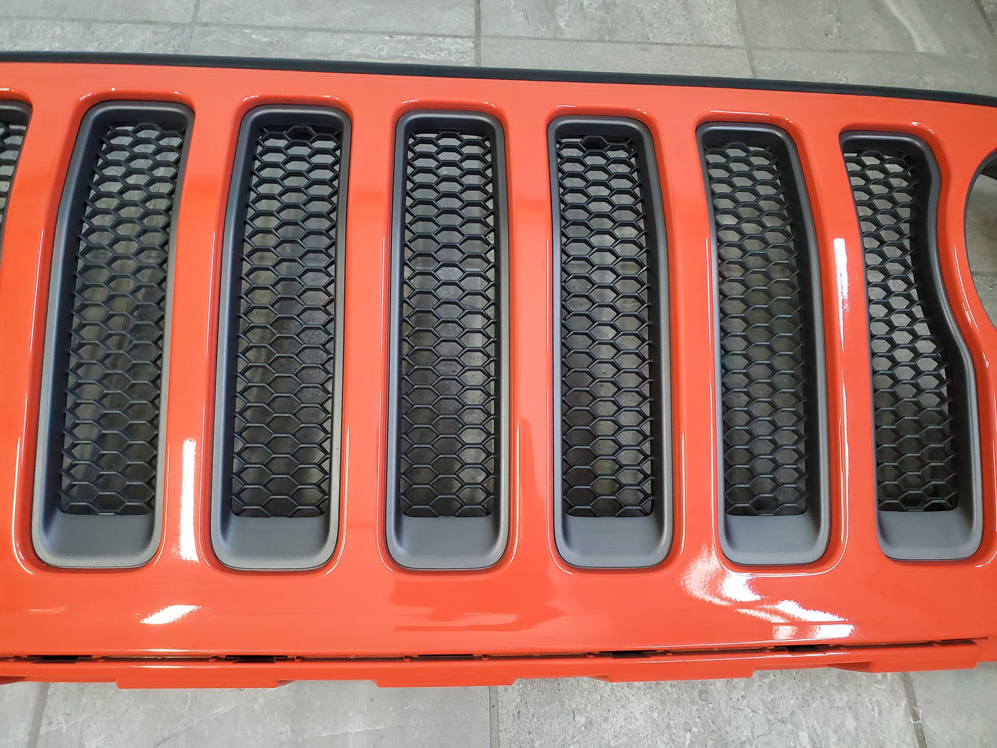 2018-2024 Jeep Wrangler JL Gladiator JT Sahara Grille OEM Punkn 6BY79TRMAB