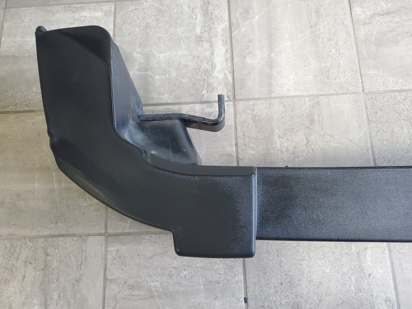 2007-2018 Jeep Wrangler JK Rear Bumper OEM 1BD22RXFAE With End Brackets