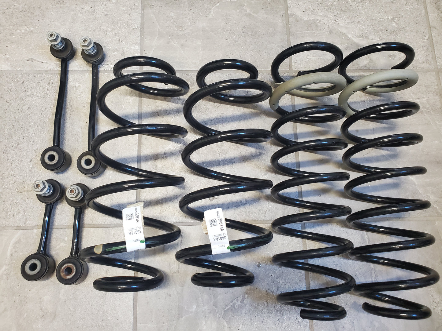 2018-2023 Jeep Wrangler JL Rubicon Suspension Coil Springs OEM